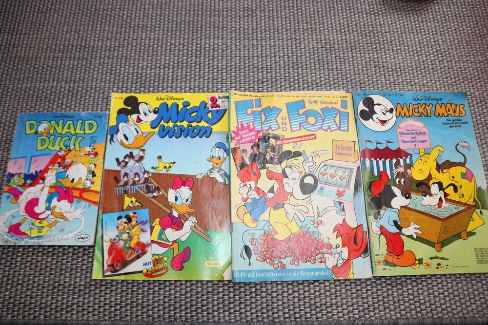 Stare komiksy Donald Myszka Miki Pluto B073001