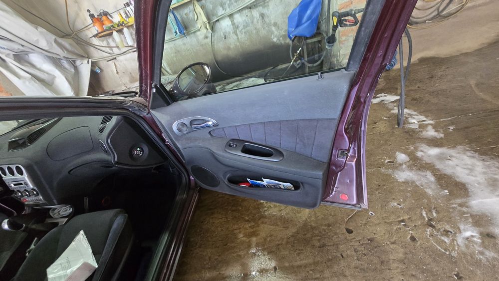 Продам Альфа Ромео 156