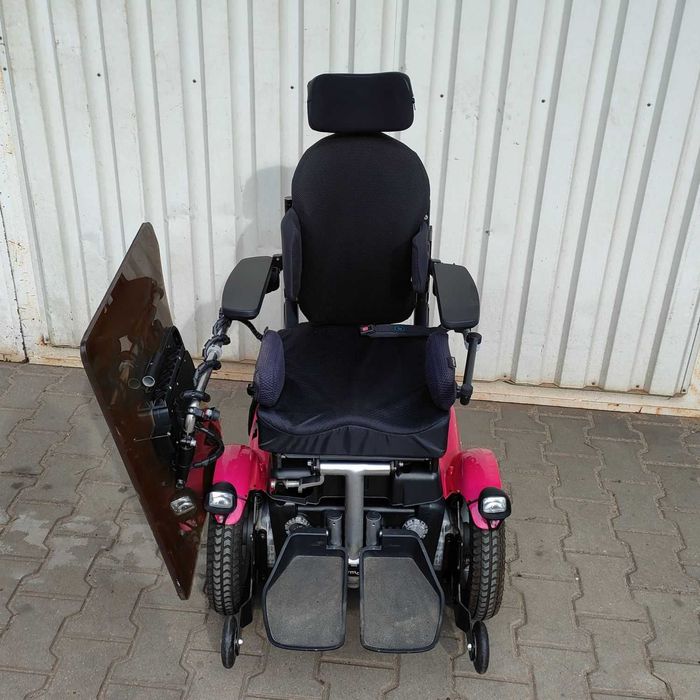Wózek inwalidzki elektryczny Permobil K300 z windą