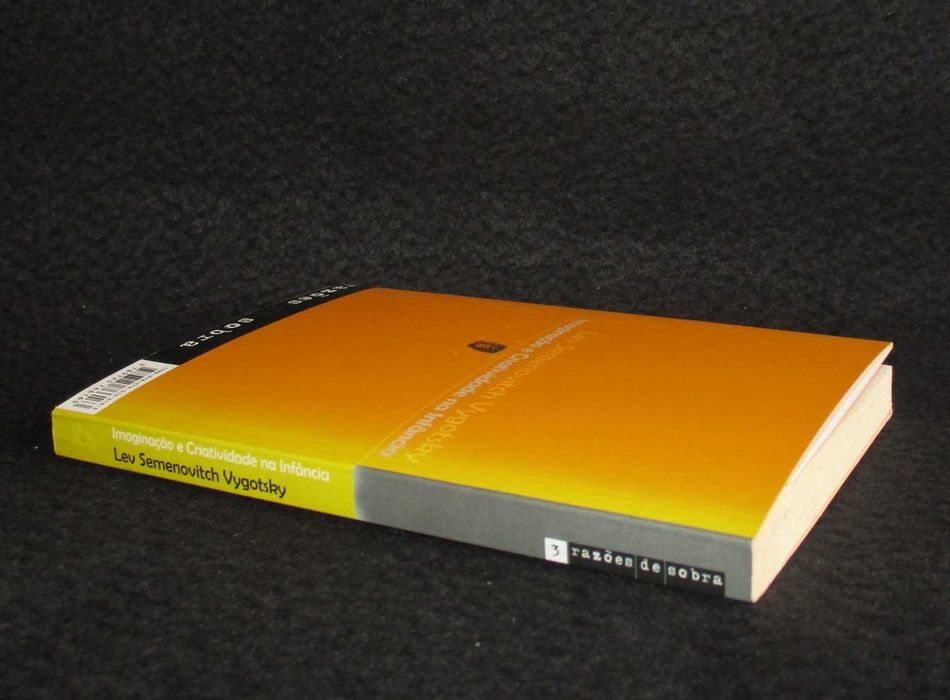 Livro Imaginação e Criatividade na Infância Lev Semenovitch Vygotsky