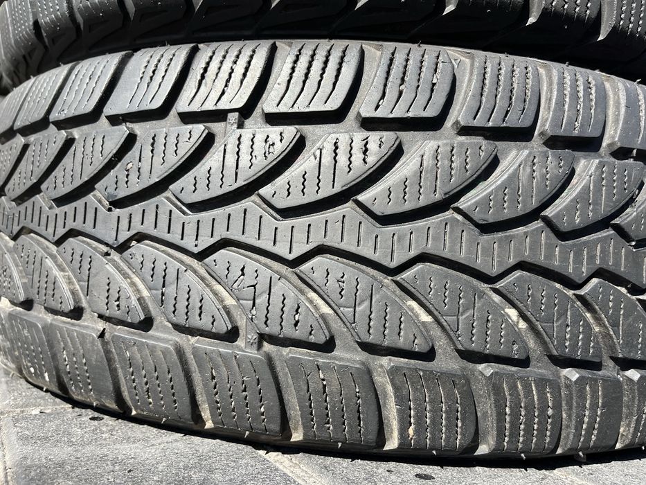 Шини 195/65 R15 Bridgestone Blizzak резина бу зима