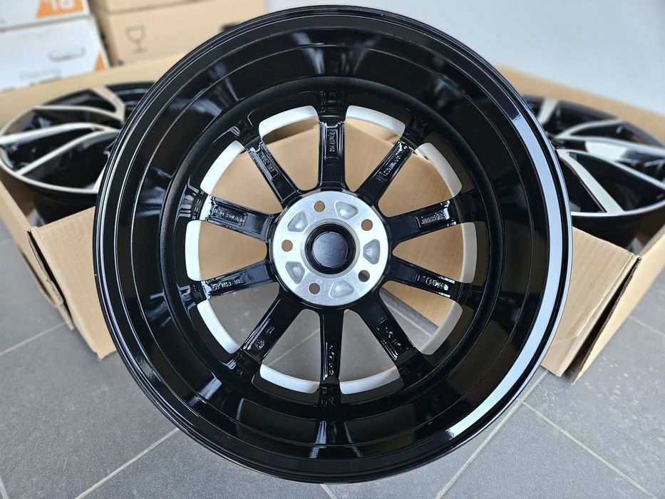 Toyota 17 " Nowe 5x114,3 Auris Corolla Avensis Yaris Cross C-HR Felgi