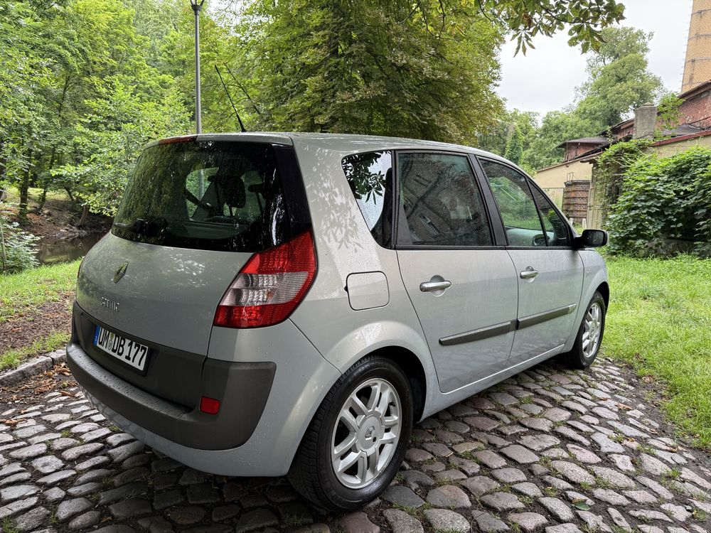Renault scenic 117.000 tyś przebiegu 1.9 dci 6 biegów klima isofix !!