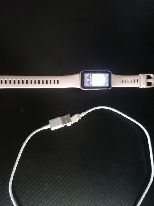 Huawei smartwatch band 8 rosa