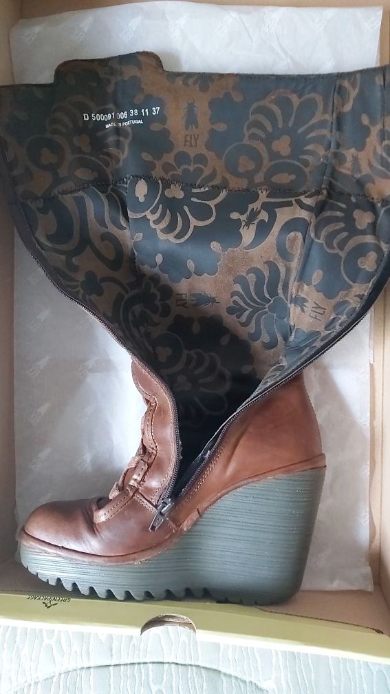 Botas FLY, colecção limitada‼️Baixa de preço.