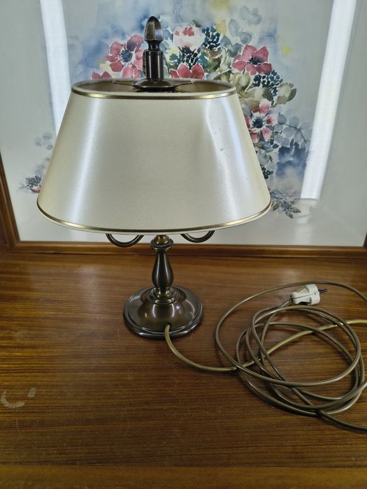 Stylowa lampka stołowa vintage