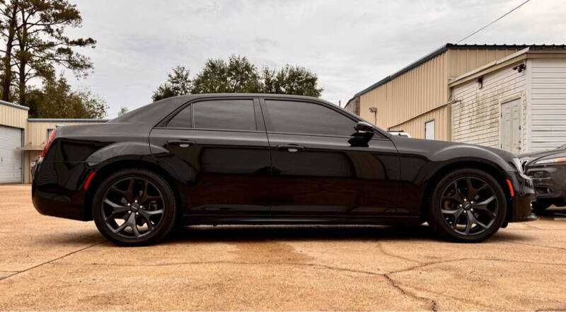 2021 Chrysler 300