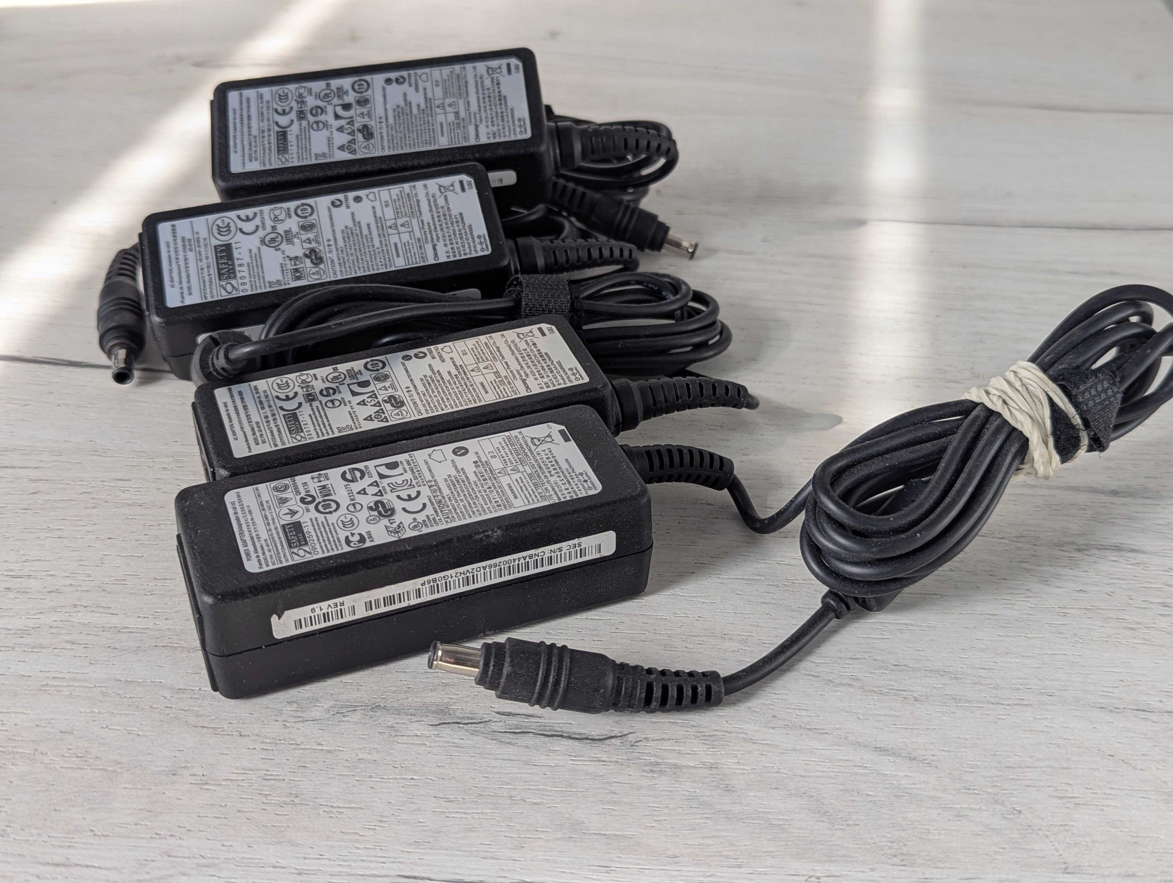 Блок живлення Samsung 40w 5.5х3.0