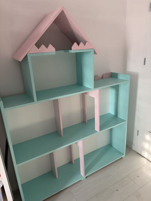 Domek dla lalek/regał