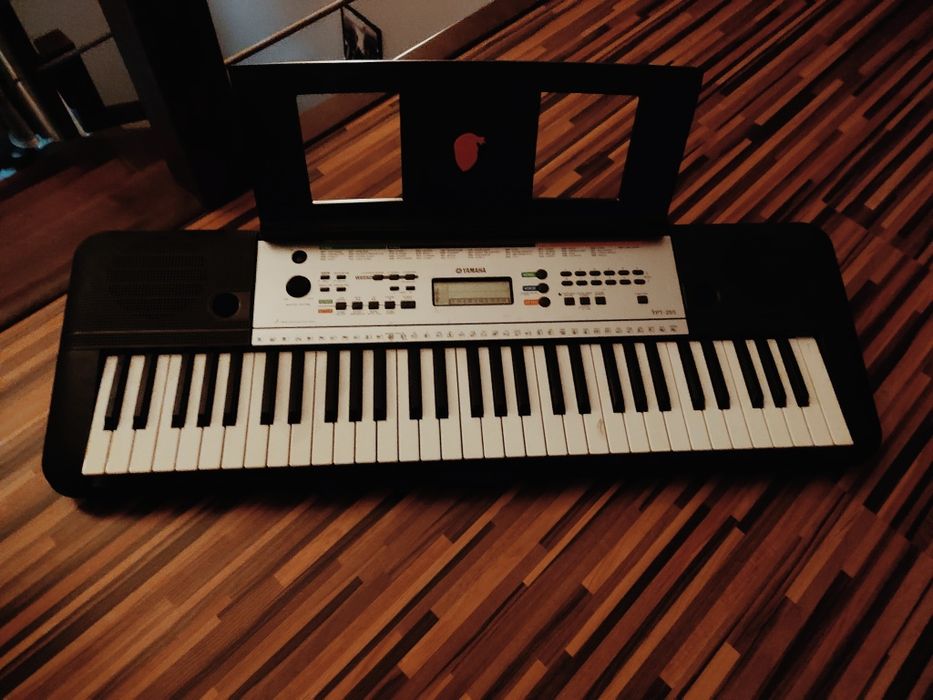 Keyboard  Yamaha
