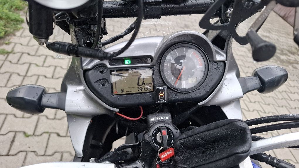 Honda Transalp XL700V ABS