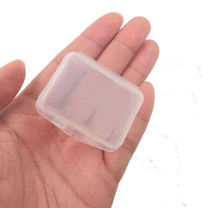 pudełko 4,5x3,2x2,3 cm na haczyki, agrafki, krętliki, kółka łącznikowe