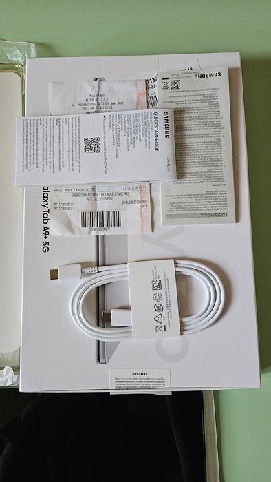 Tablet Samsung Galaxy Tab A9+ 11 8/128 5G srebrny. Idealny stan.