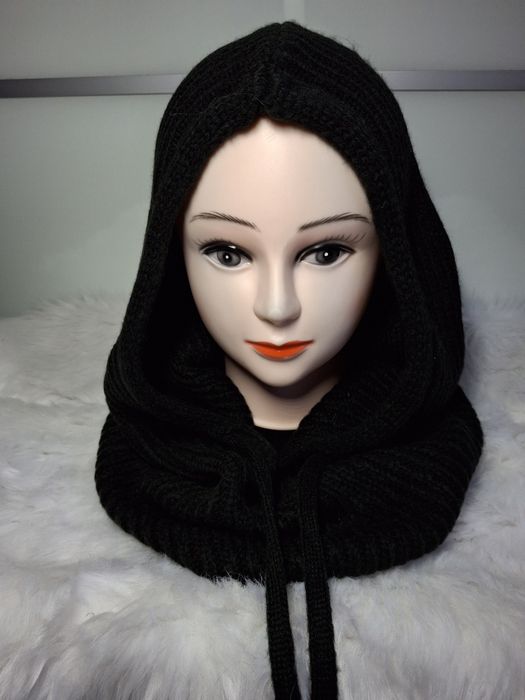 Czapki kominy damskie