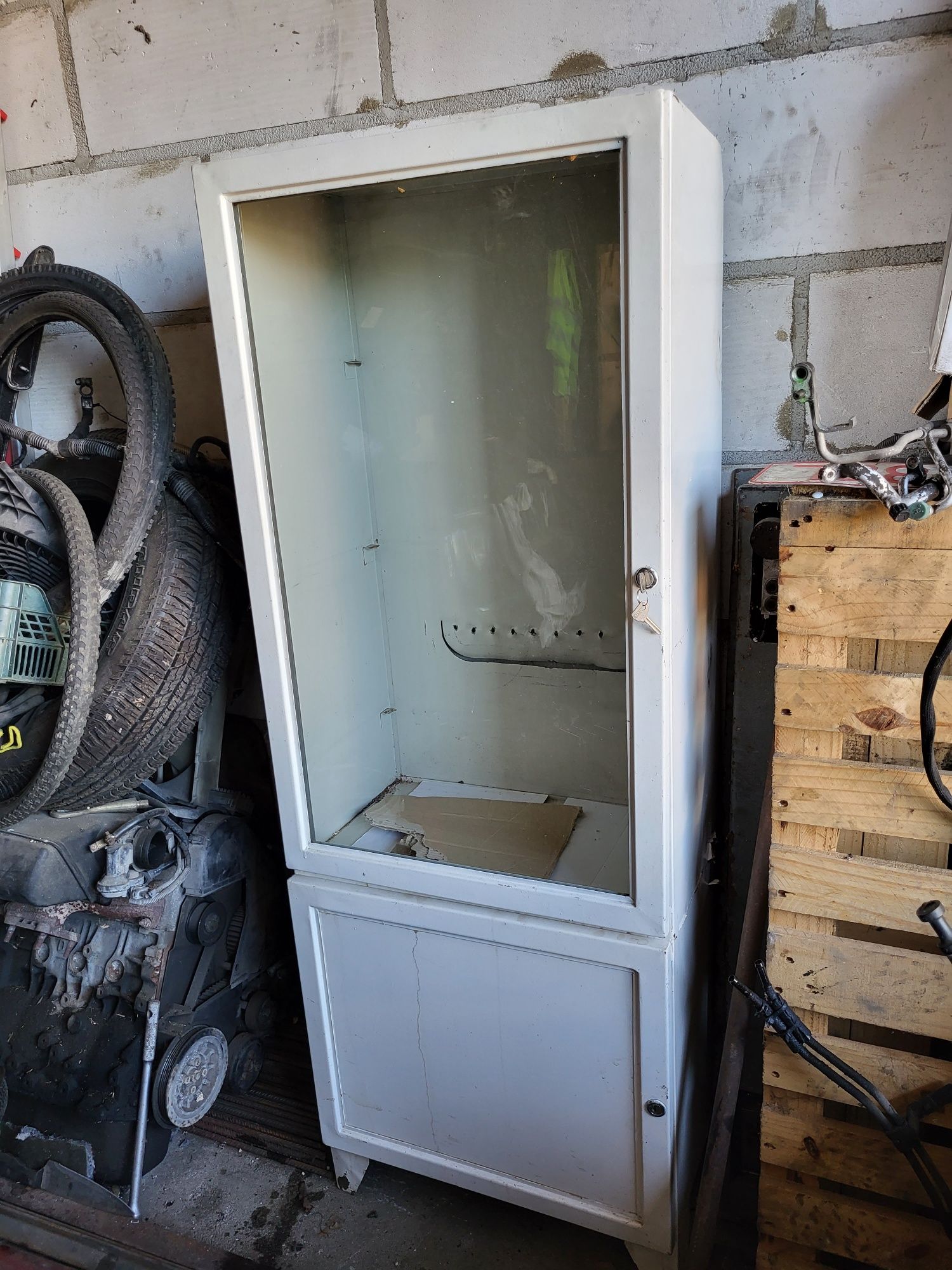 Szafka szafa lekarska medyczna metalowa loft vintage PRL