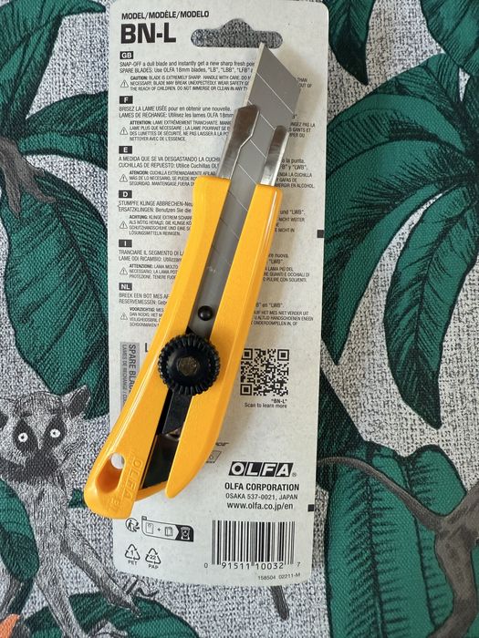 Ніж Нож малярный Olfa BN-L под лезвие 18мм з фиксатором Tajima
