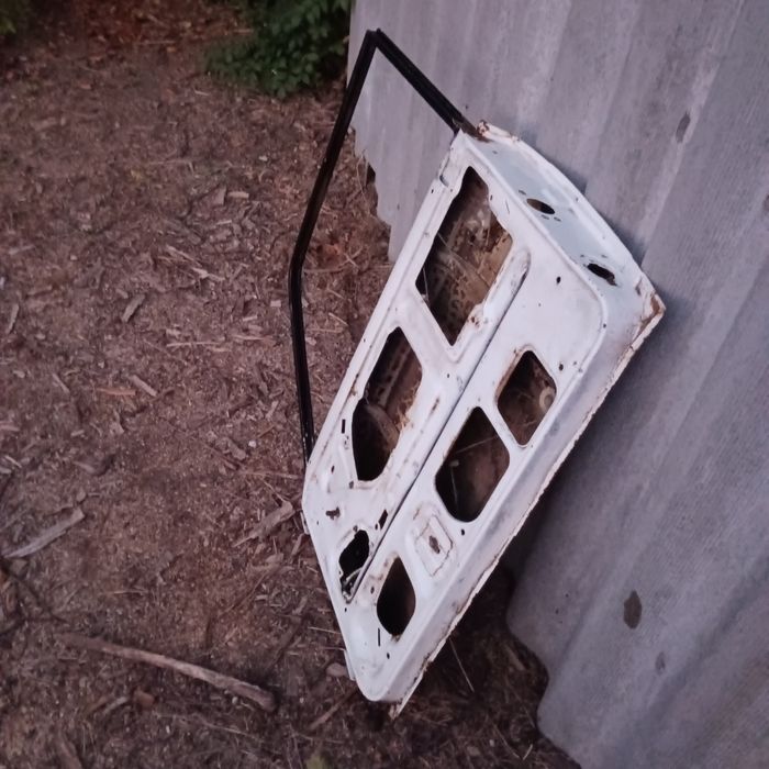 Двері передні ВАЗ 2107