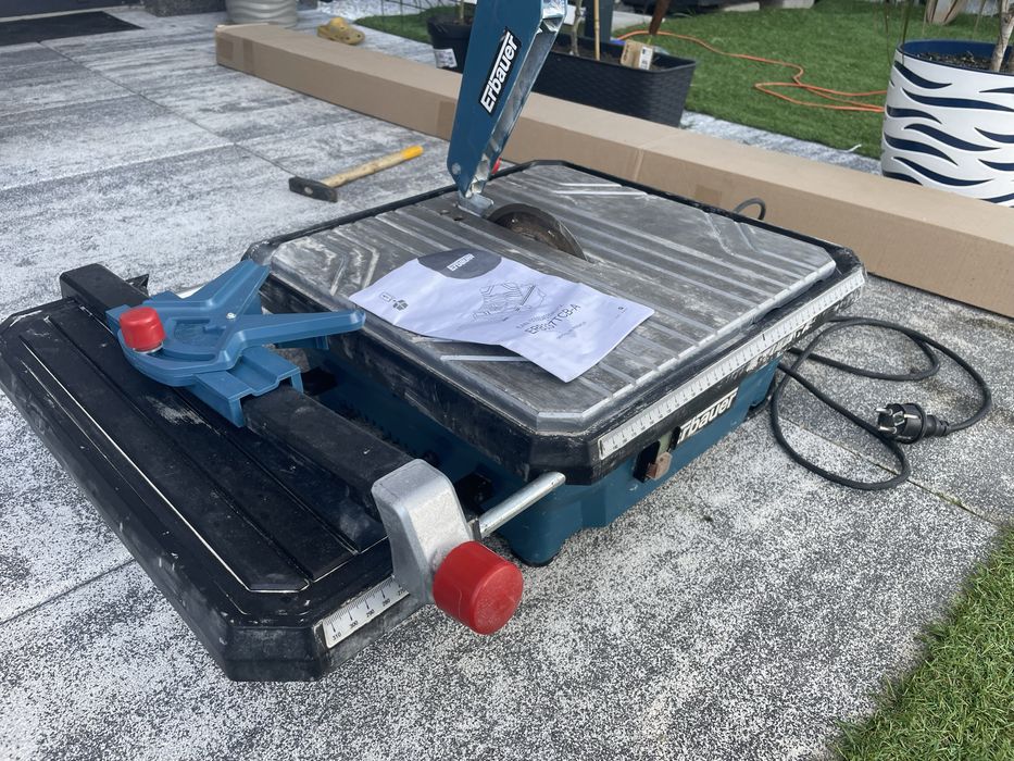 Sprzedam przycinarkę do płytek Erbauer