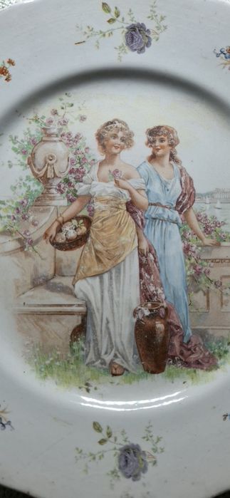 Talerz porcelanowy kobiety.