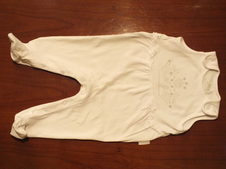 Śpioszki białe Coccodrillo roz. 68