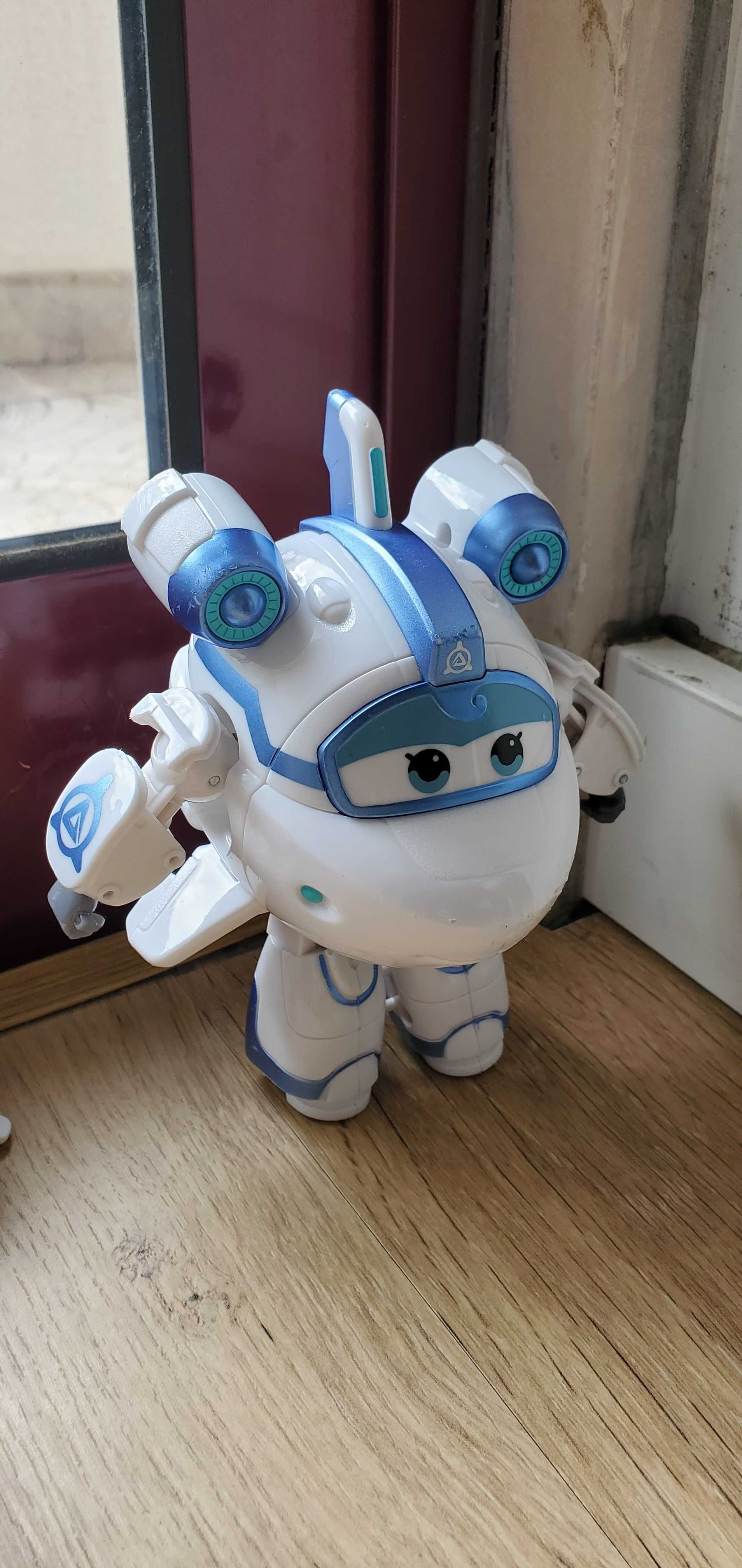 Bonecos superwings