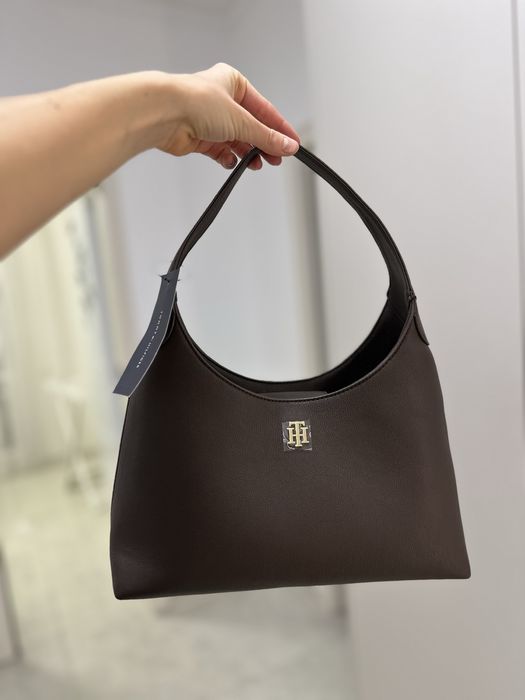 Нова жіноча сумка Tommy Hilfiger в трендовому кольор