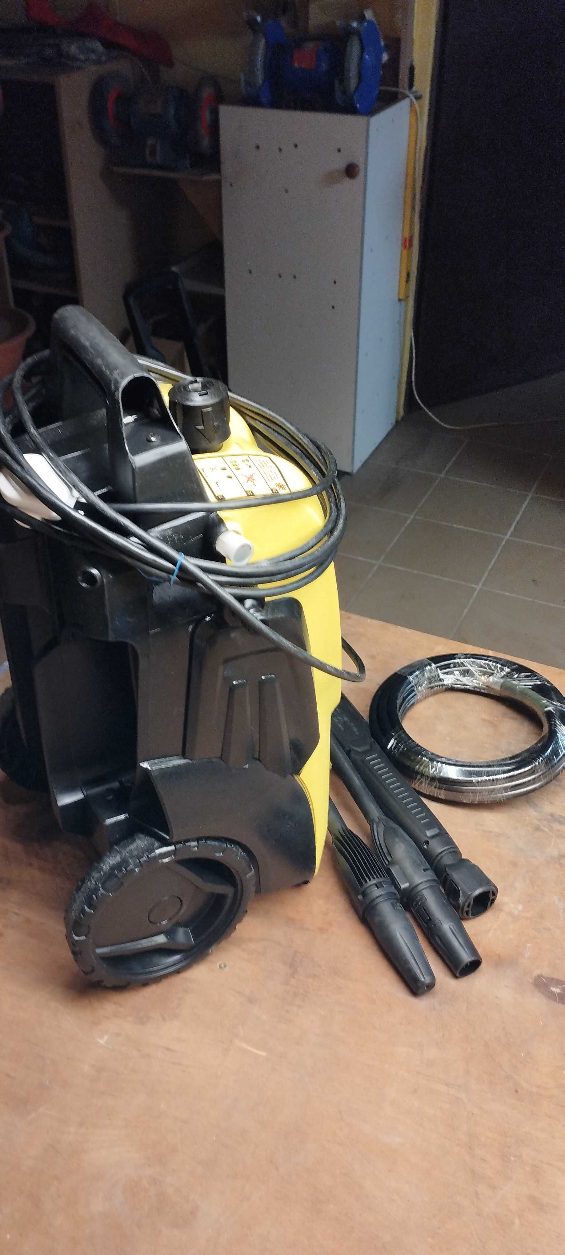 Karcher k4 Compact z wyposażeniem