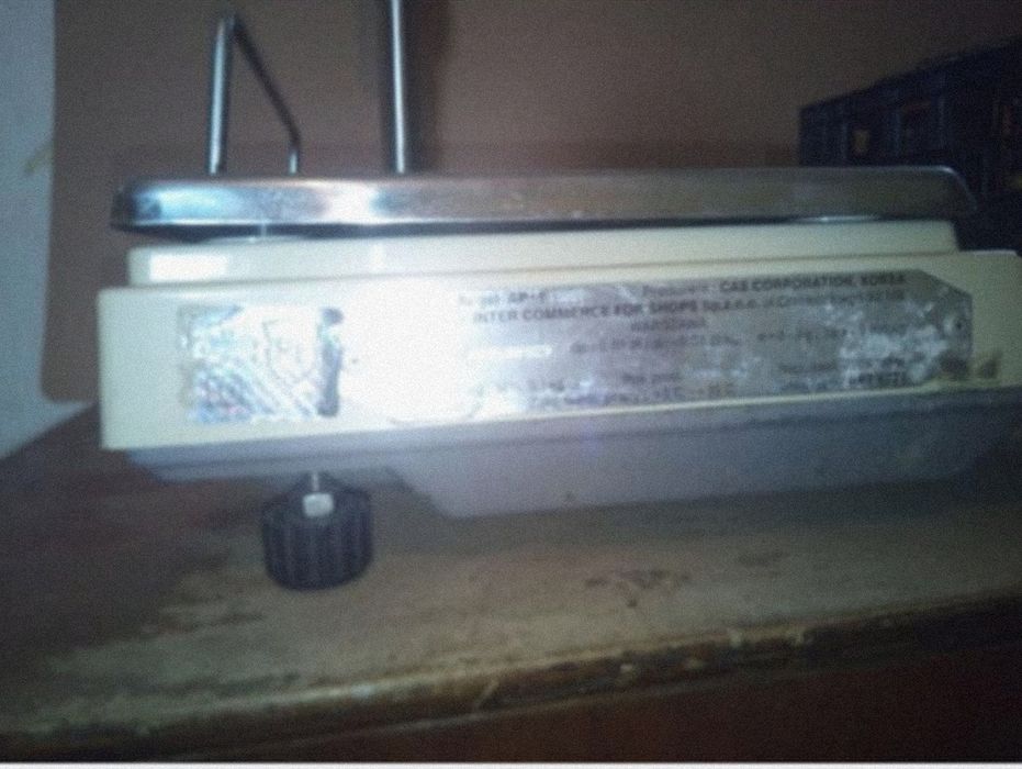 Waga sklepowa CAS
Maksymalne obciążenie 15 kg.
w=