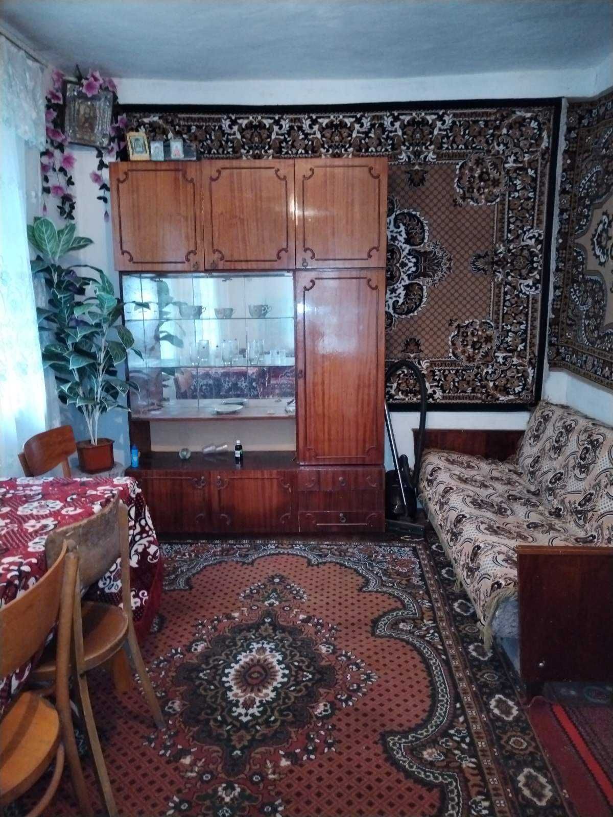 (8) Продається будинок з ділянкою в с. Жабелівка 7440