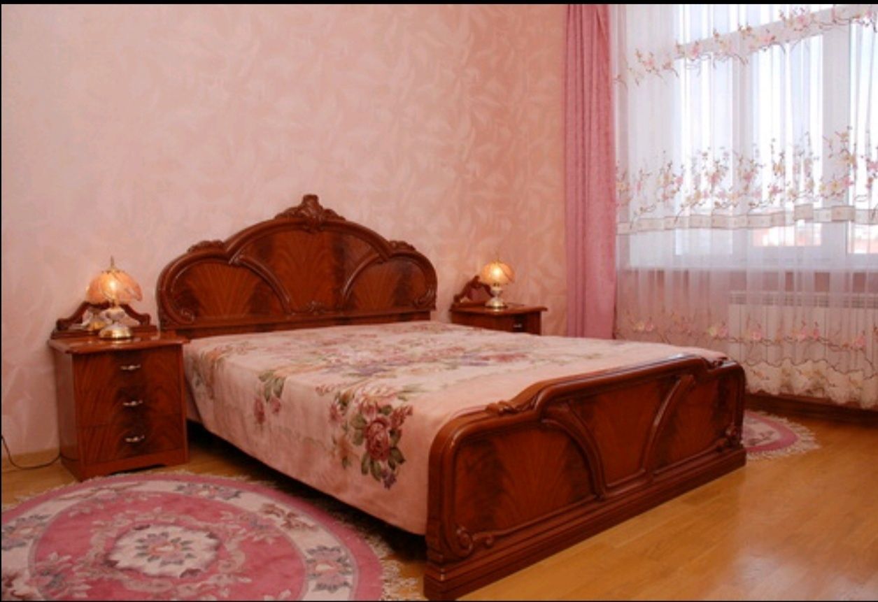 Сьогодні вільна!  Хрещатик 100м.  3 кому розд!!!  Vip клас