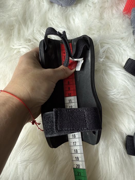 Ochraniacze Adidas skarpety piłkarskie rozm. 31-34