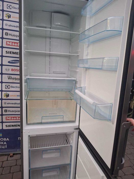 Холодильник б/в ELECTROLUX 200/60/60 Металік No Frost #07619