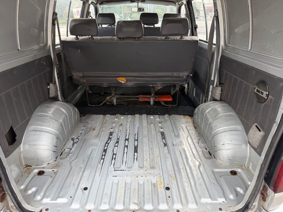 Toyota Hiace 6 lugares