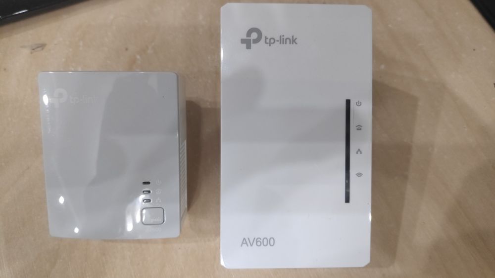 Збільши зону покриття інтернету через електричну розетку TP-Link AV600