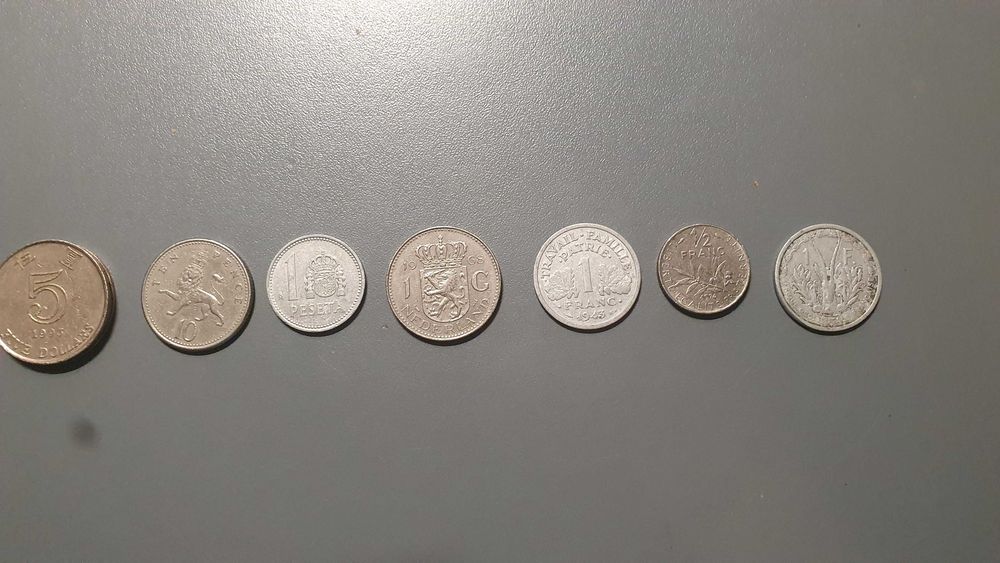 Moedas antigas para venda (X)