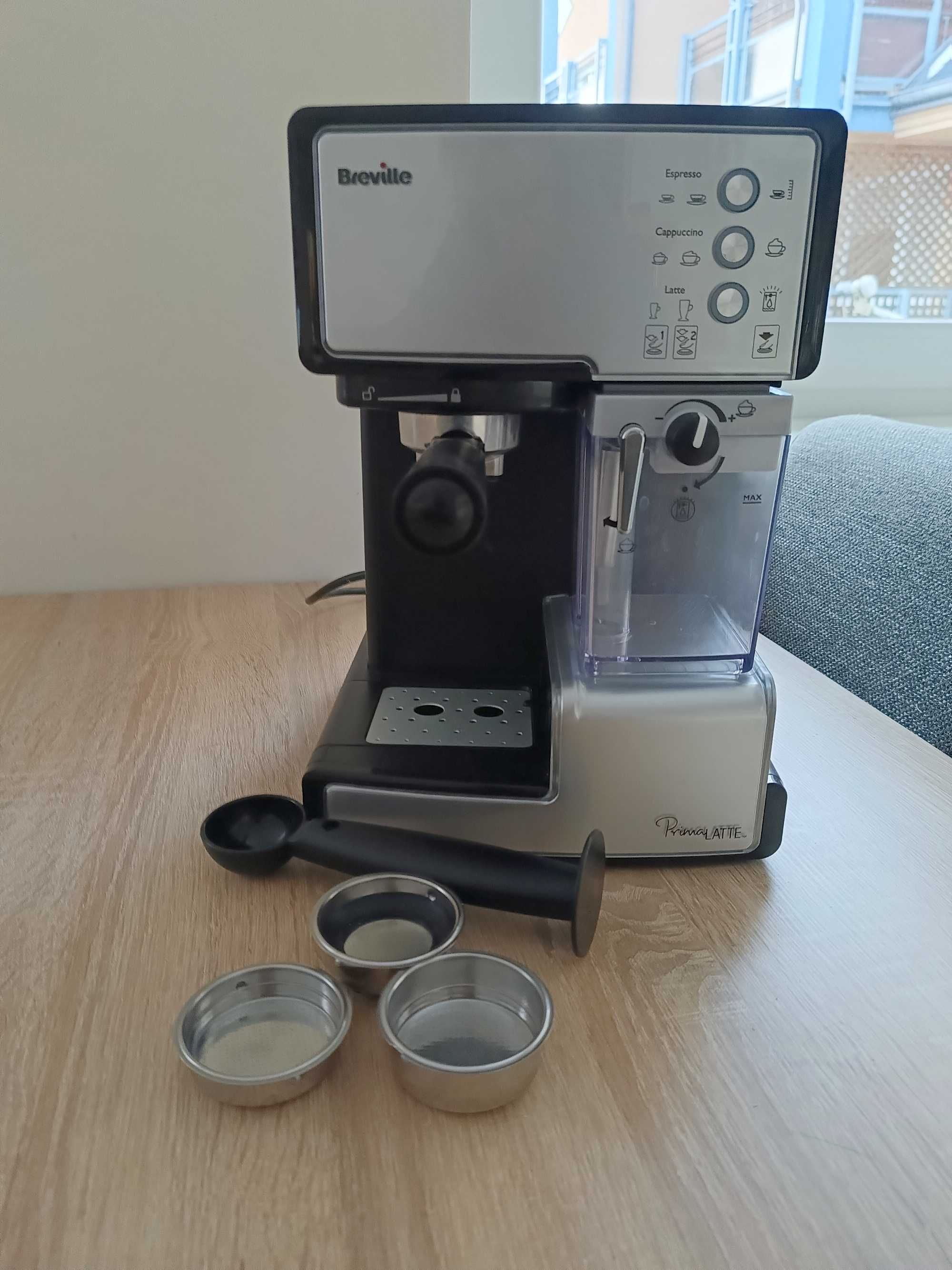 Ekspres do kawy BREVILLE Prima Latte