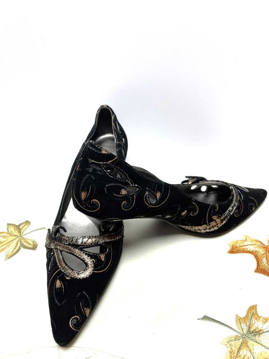 Czarne Skórzane Szpilki Czółenka  Nosek Szpic Metalowy Obcas R.37,35