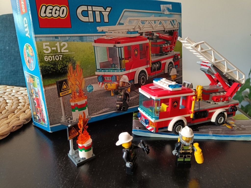 LEGO City 60107 wóz strażacki