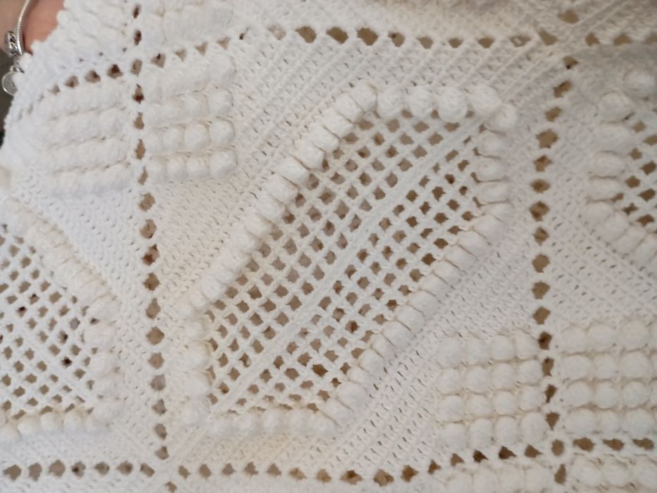 Colcha em crochê feita à mão muito antiga