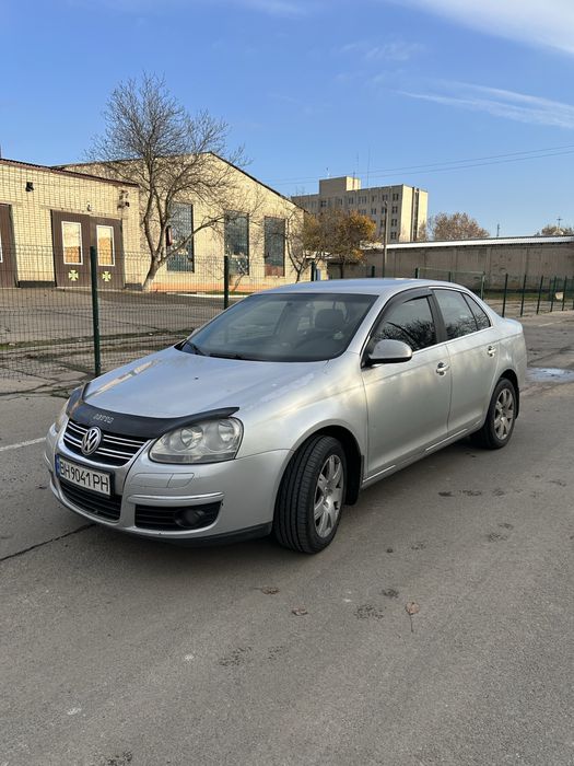 Джетта 1.6 Газ/Бензин Автомат