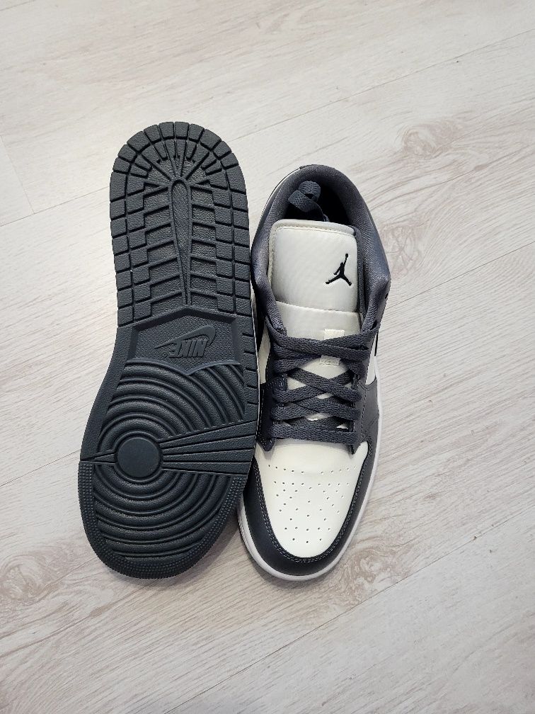 Кроссовки NIKE AIR JORDAN 1 Low нові original