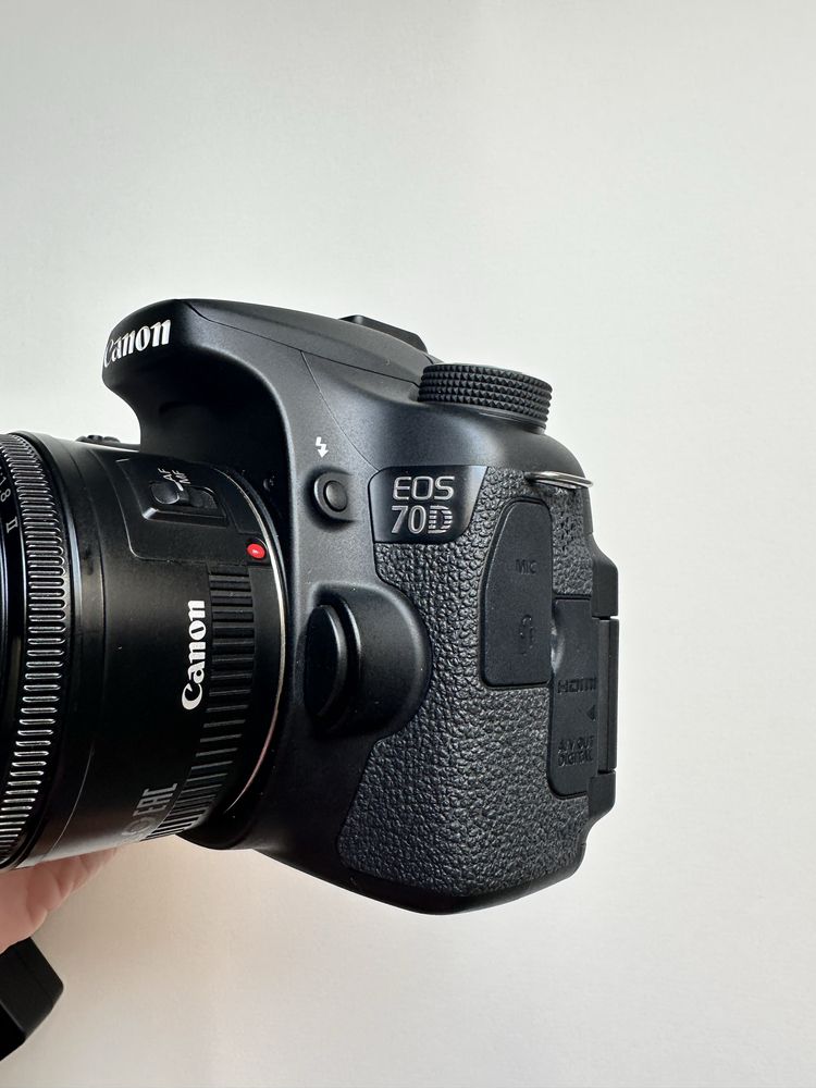 Камера Canon EOS 70D