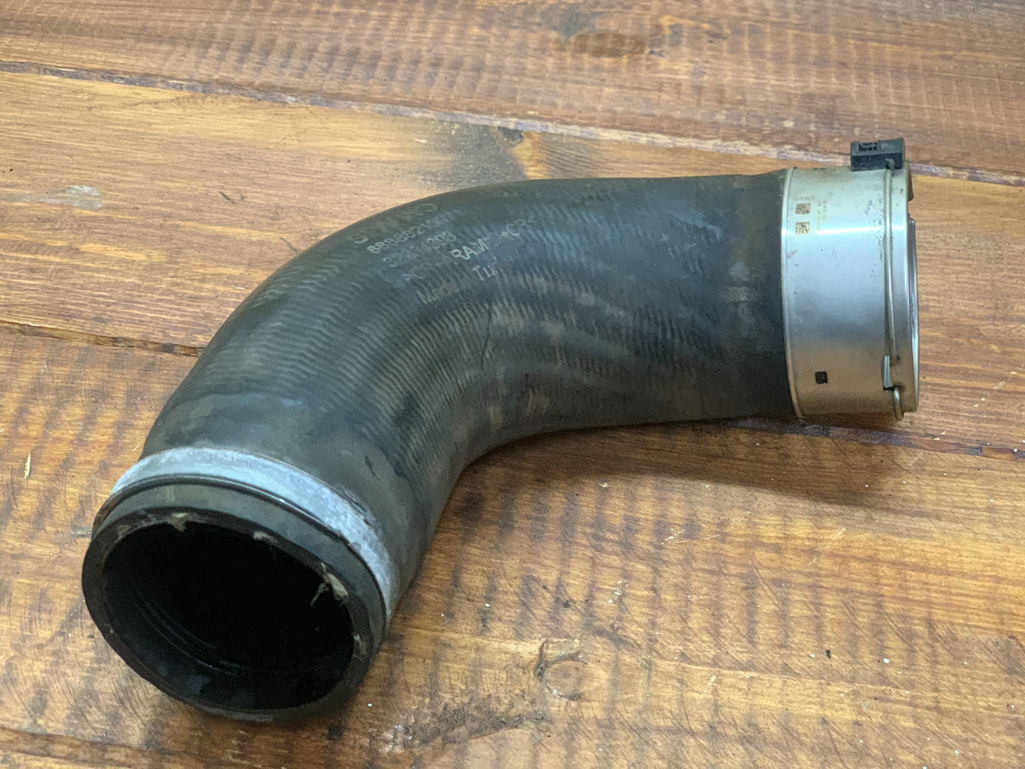 Rura przewód intercoolera Volvo XC40