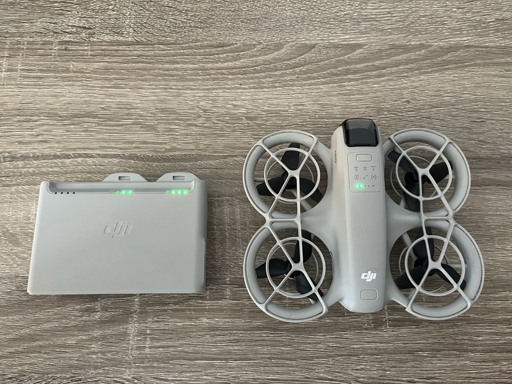 DJI NEO Fly More Combo (bez kontrolera)