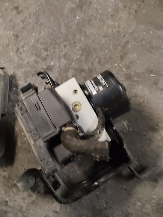 ABS golf 4 e centralina de motor 1.4 a gasolina .e motor limpa vidros