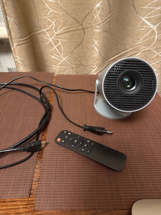 проектор зі звуком