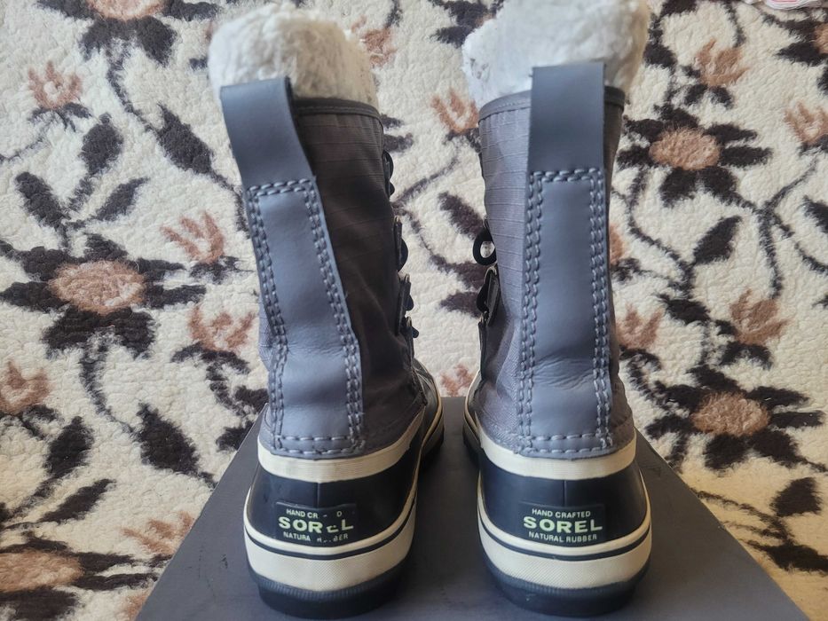 Super ciepłe wodoodporne śniegowce Sorel Carnival r.37 wkł.23 cm