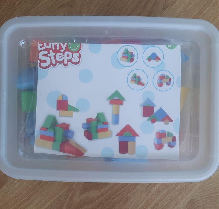 Klocki piankowe w pudełku