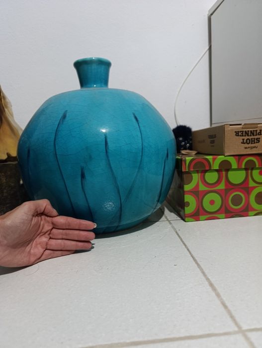 Jarrão de sala azul