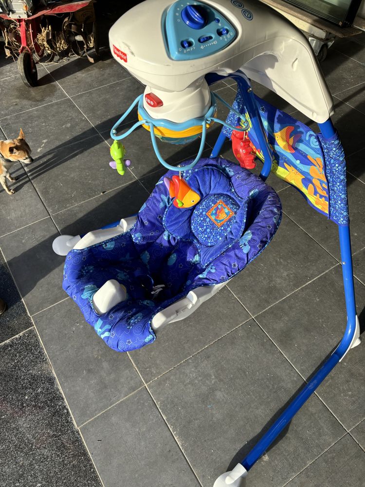 Cadeira com baloiço fisher price